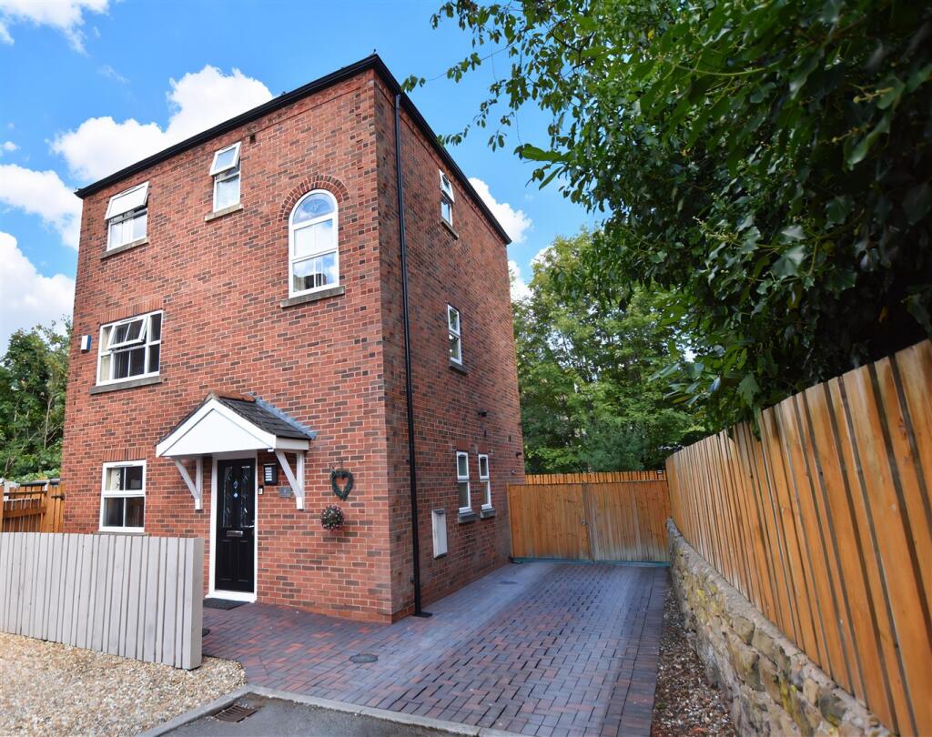 Main image of property: Little Street, Ruabon, Wrexham