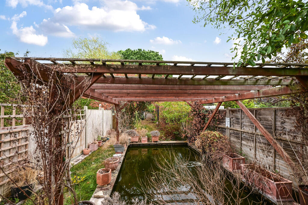 House in Sandhurst - View 4