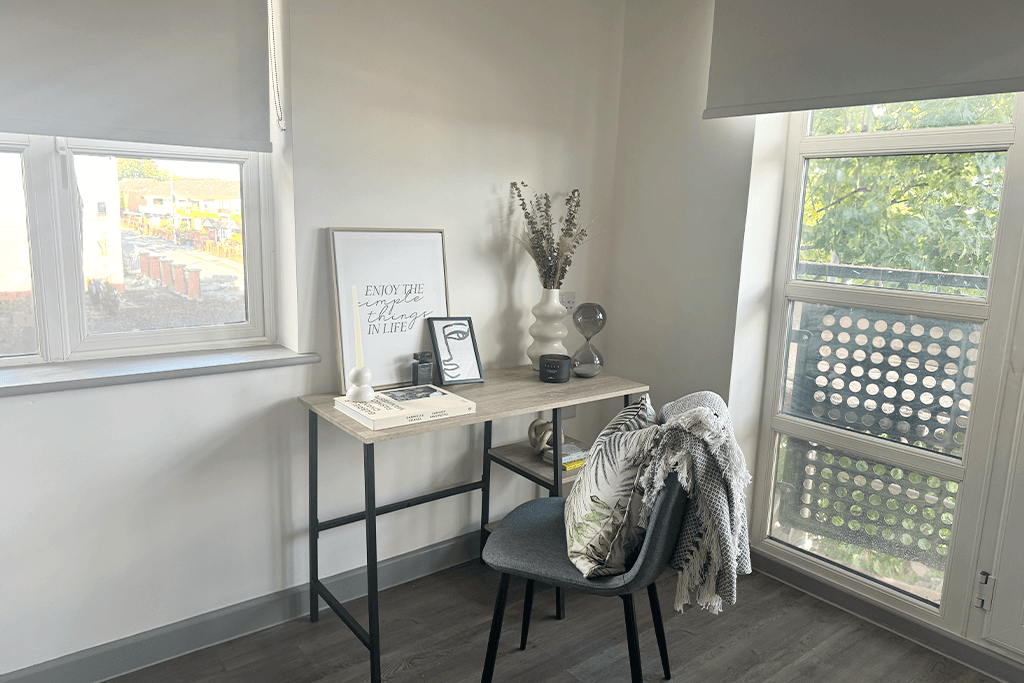 Apartment in Wirral, Liverpool City Region - View 4