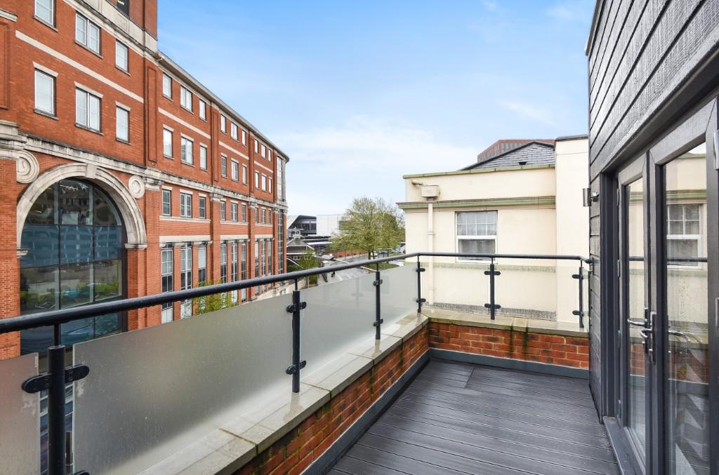 Apartment in Reading - More