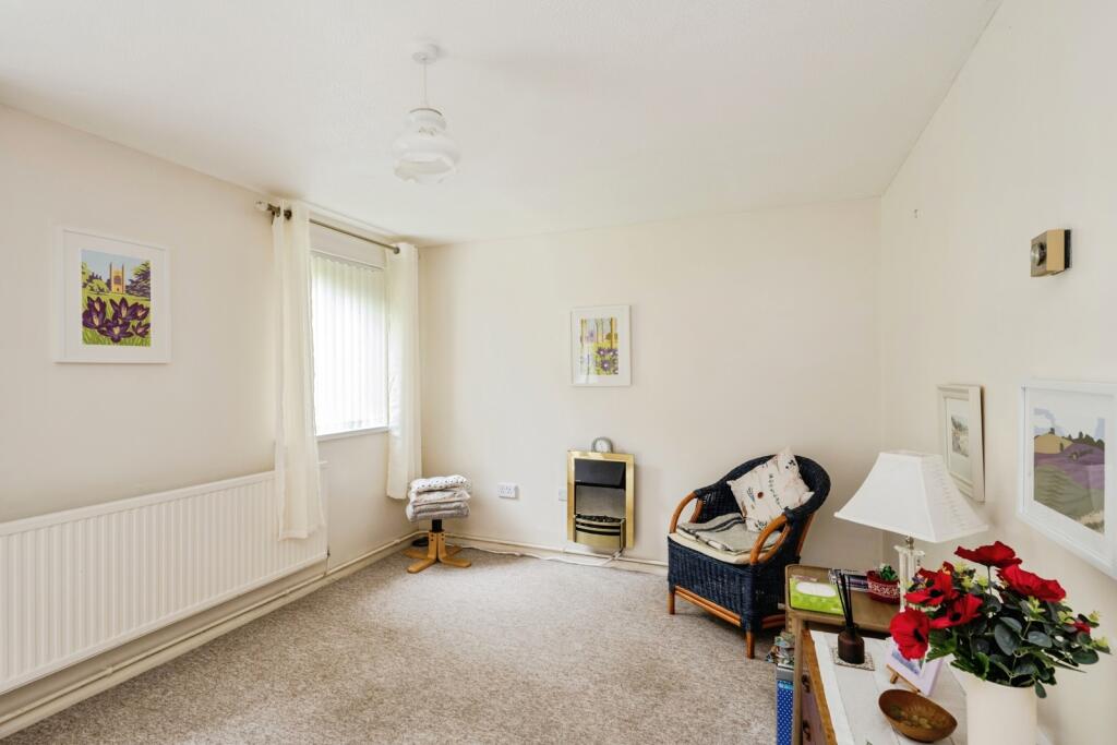 Apartment in Newton, Mumbles - View 4