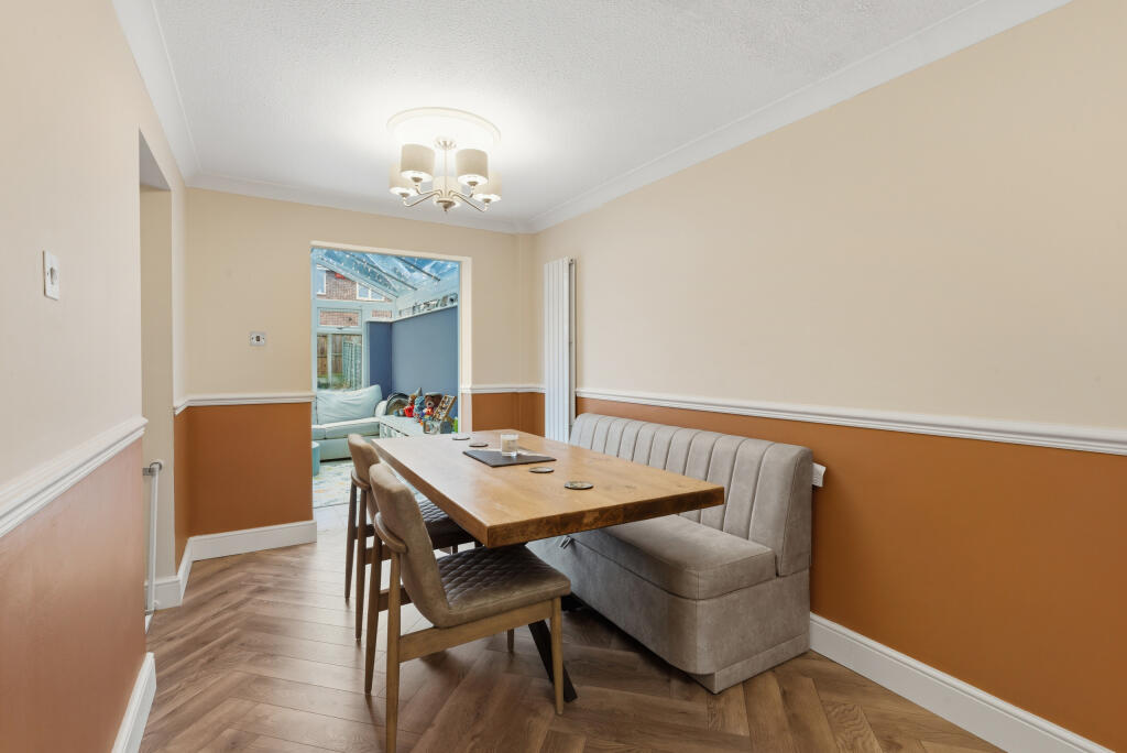 Falmouth Avenue, Normanton, WF6 2 photo 4