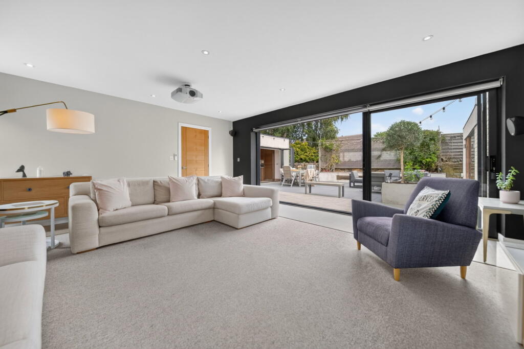 House in Leeds - View 4