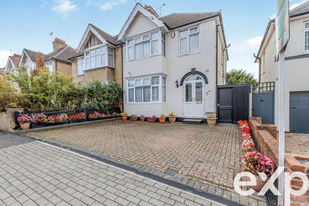 House in Enfield - View 2