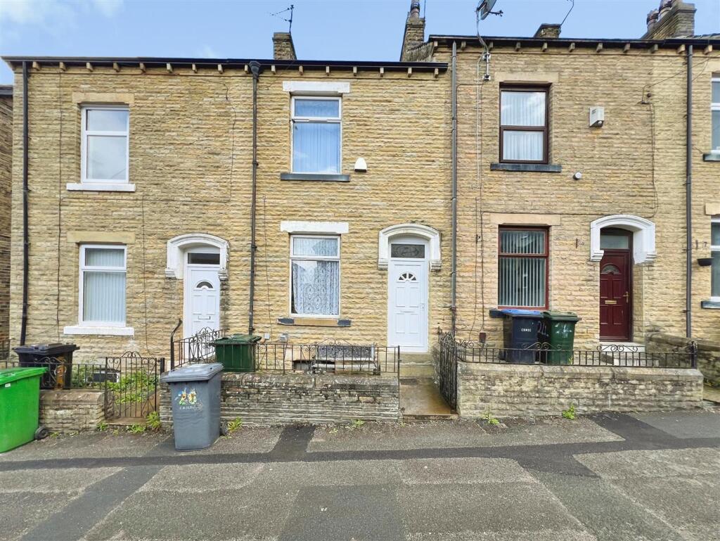 3-bed terraced on Wightman Street, Bradford, BD3 0LD, £130,000