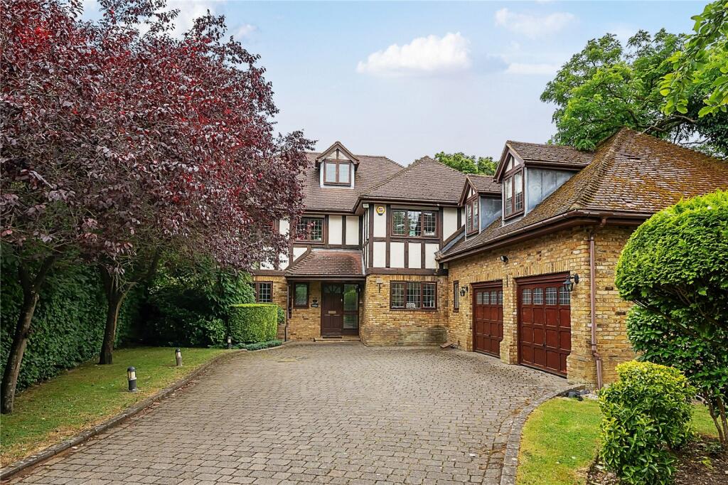 Main image of property: Lynford Close, Arkley, Herts, EN5