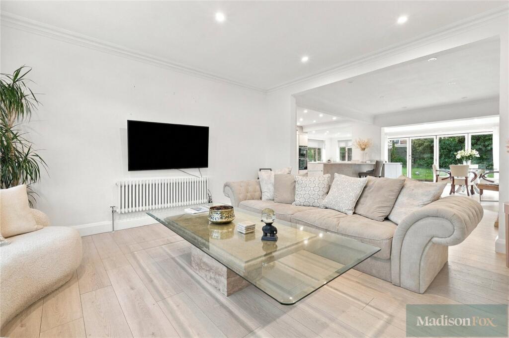 House in Ilford - View 4