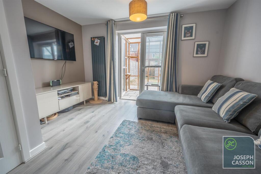 House in Taunton - View 5
