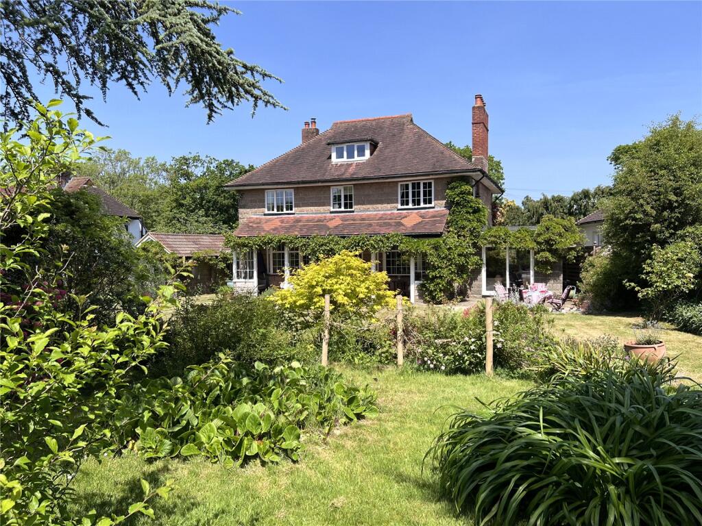 Main image of property: The Ridge, Hastings