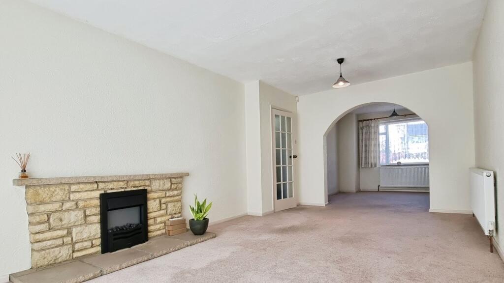 Dunstall Road, Barton-le-Clay, Bedfordshire, MK45 photo 2