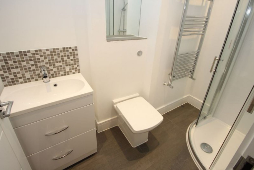 Apartment in Tonbridge - View 4