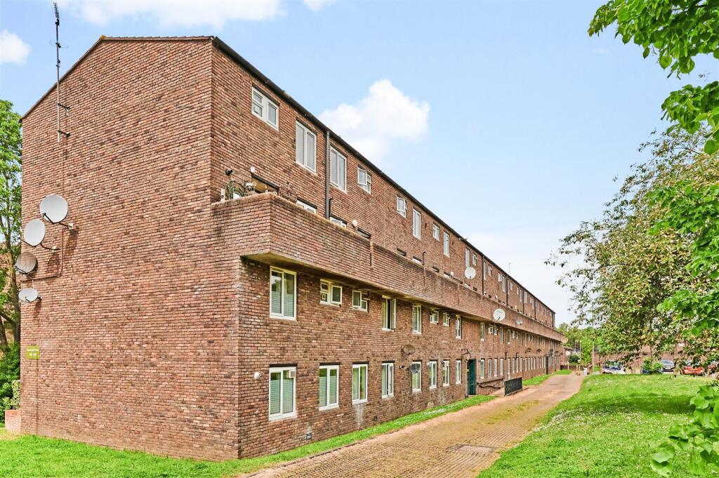 Main image of property: Dowdeswell Close, Putney, SW15