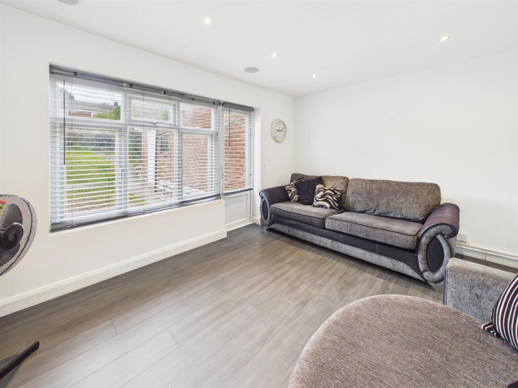 House in Derby - View 5