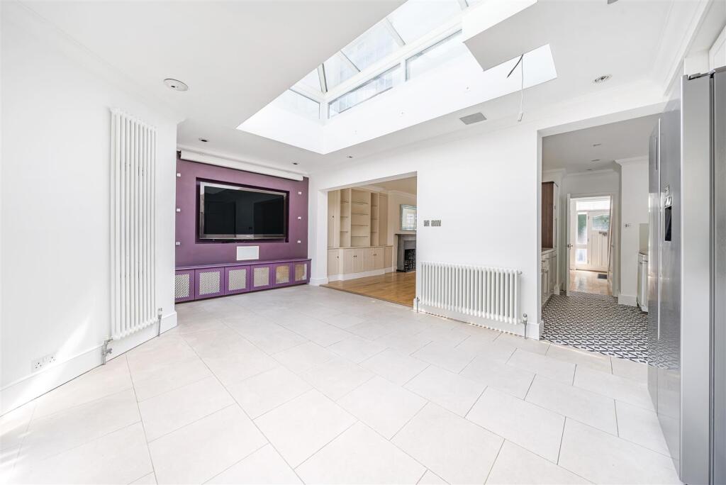 House in Kingston upon Thames, Norbiton - View 4