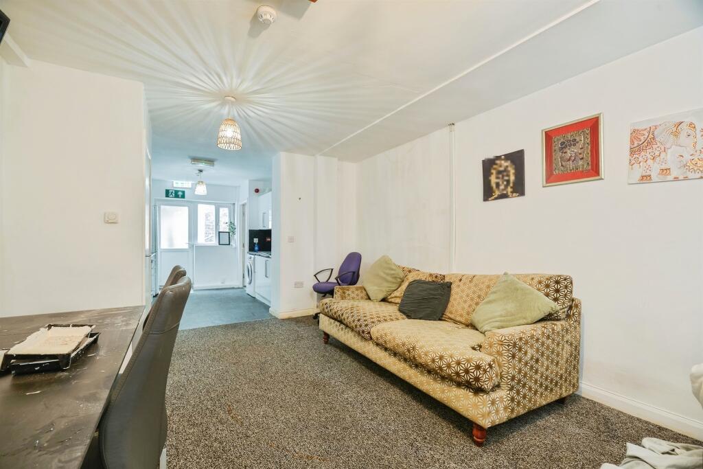 House in Middlesbrough, Middlehaven - View 4