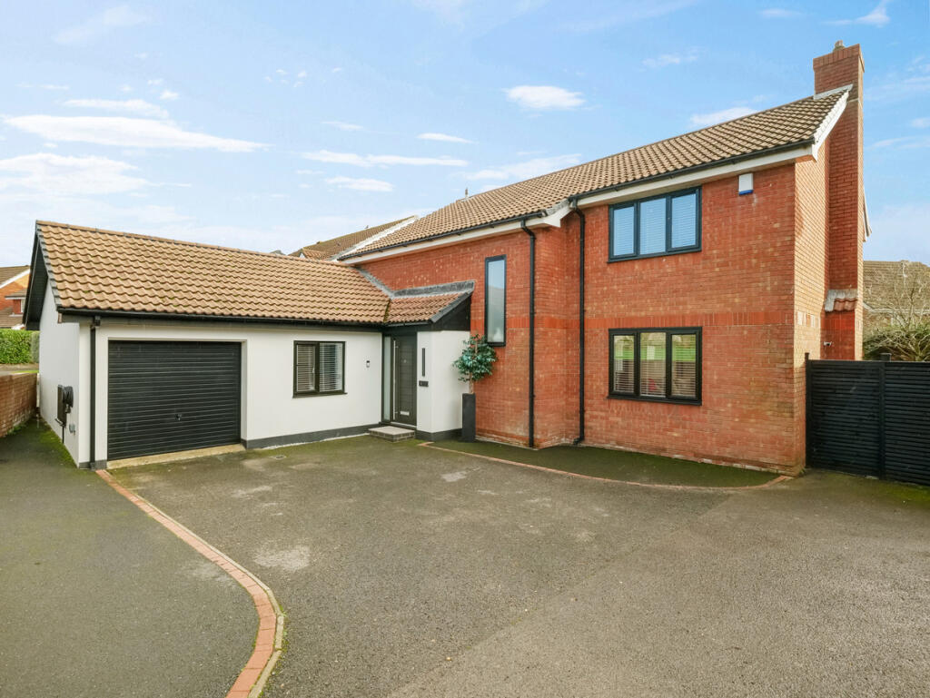 House in Holdenhurst, Littledown, Bournemouth - View 6