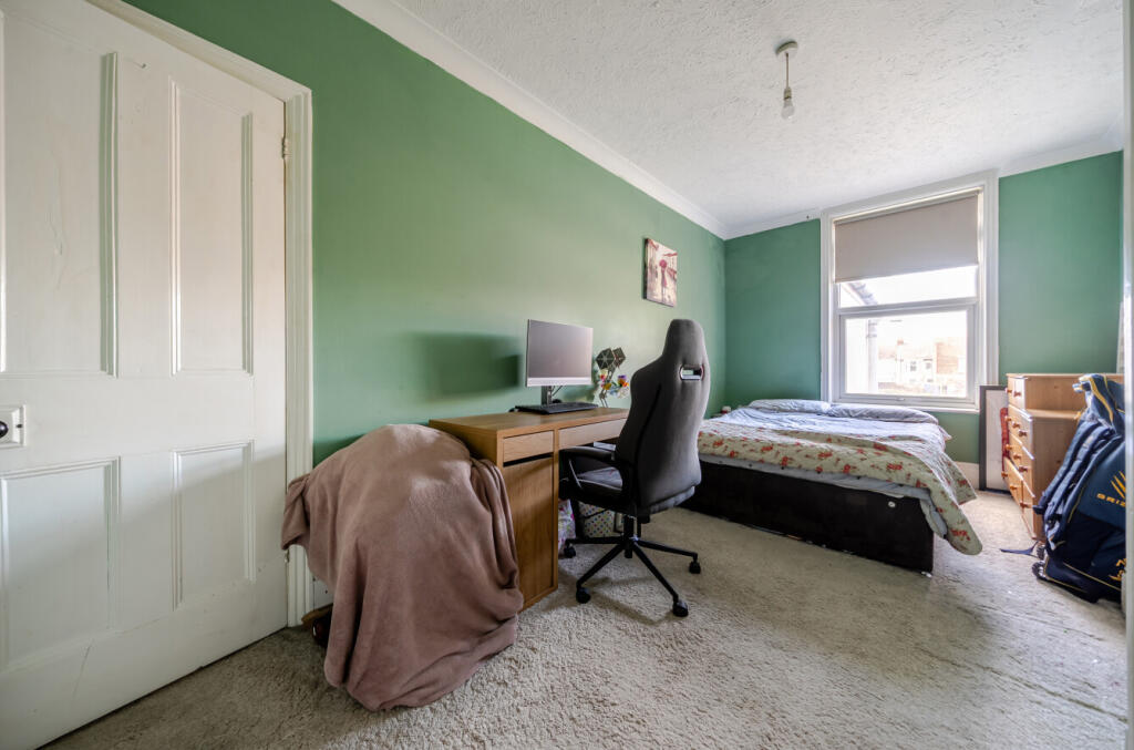Apartment in Portsmouth - View 5