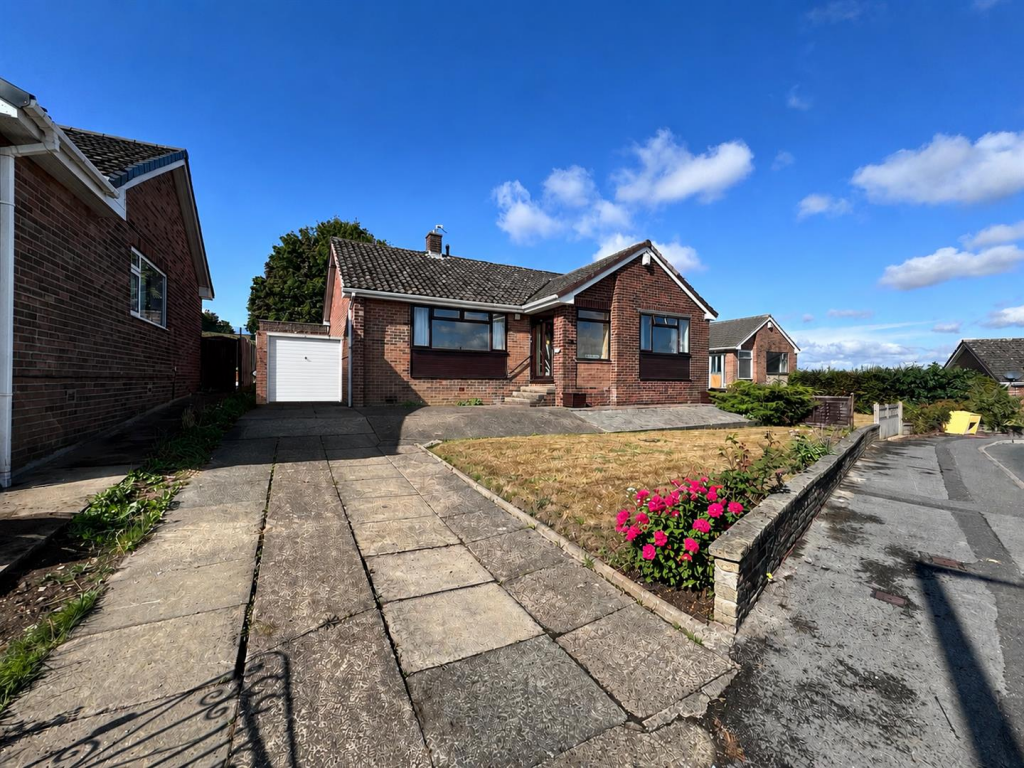 Main image of property: Moorland Avenue, Staincross, Barnsley, S75 6NH