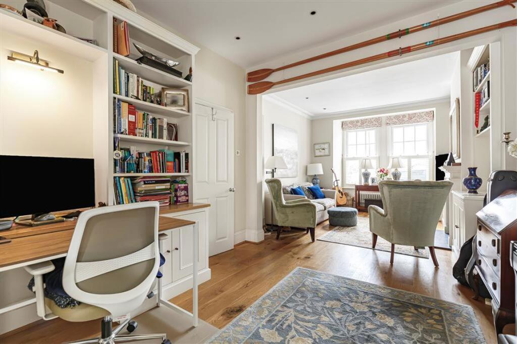 House in London, Mortlake - View 4