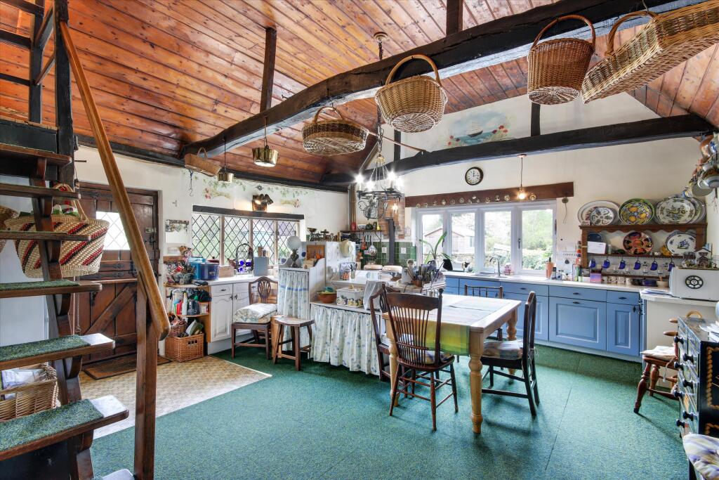 House in Sevenoaks, Edenbridge - View 4