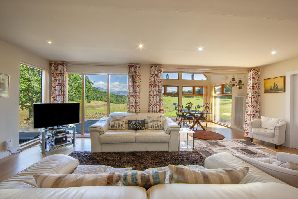 House in Paisley - View 5