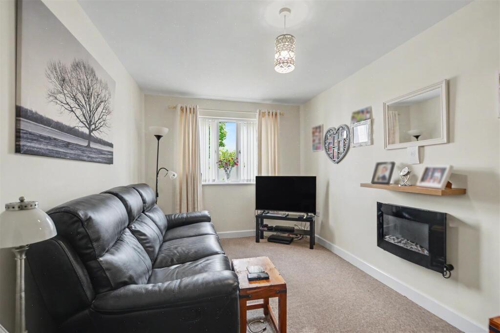 House in Nottingham, Stapleford - View 2