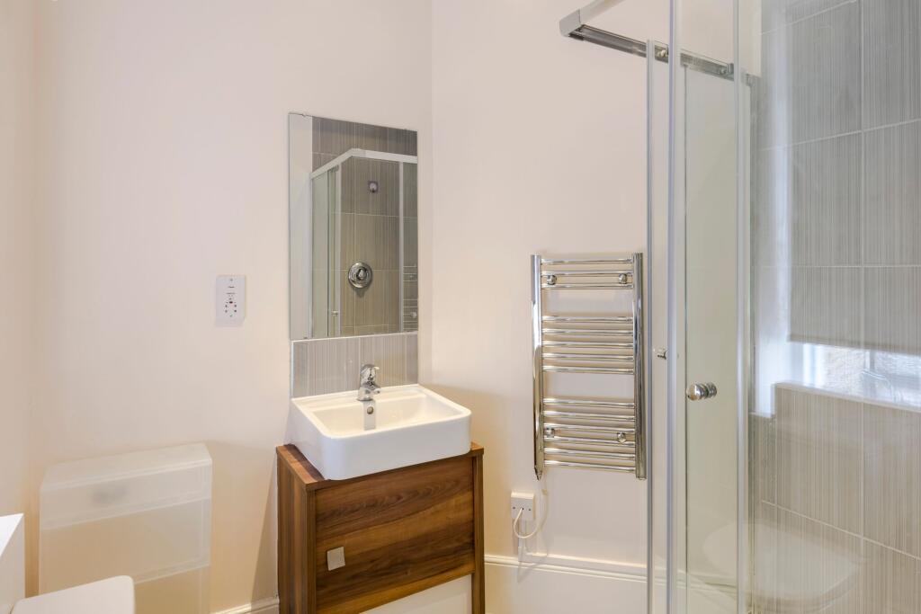 Apartment in London - View 4