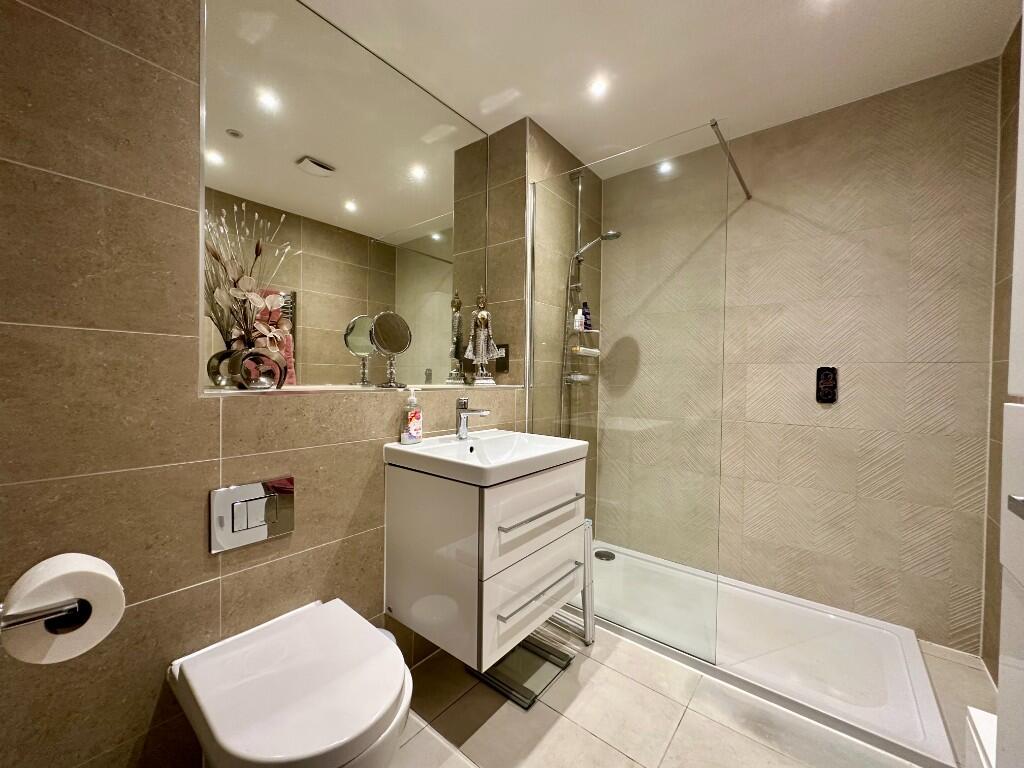 Apartment in Poole - More