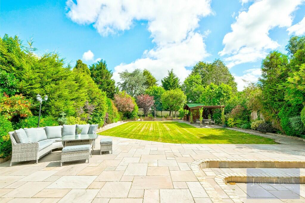 Lee Grove, Chigwell, Essex, IG7 photo 3