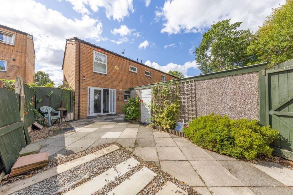 House in Warrington, Locking Stumps, Birchwood - View 4