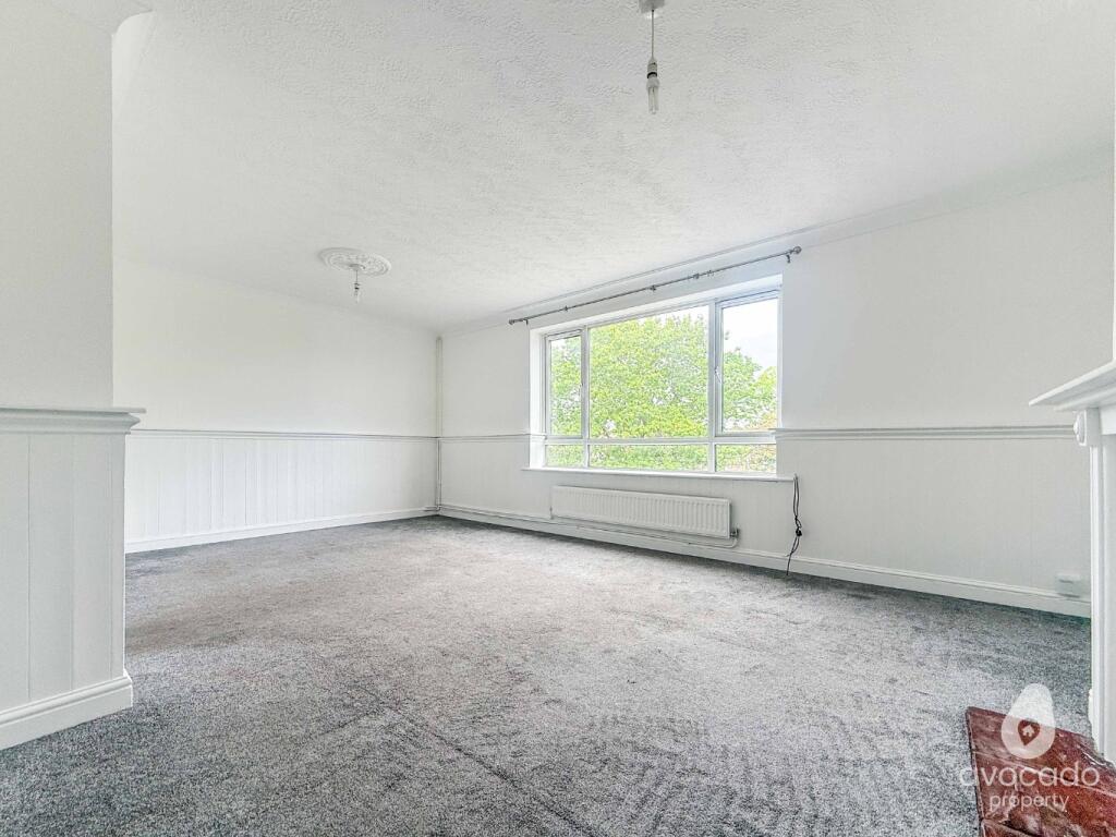 Apartment in Reading, Churchend - View 3