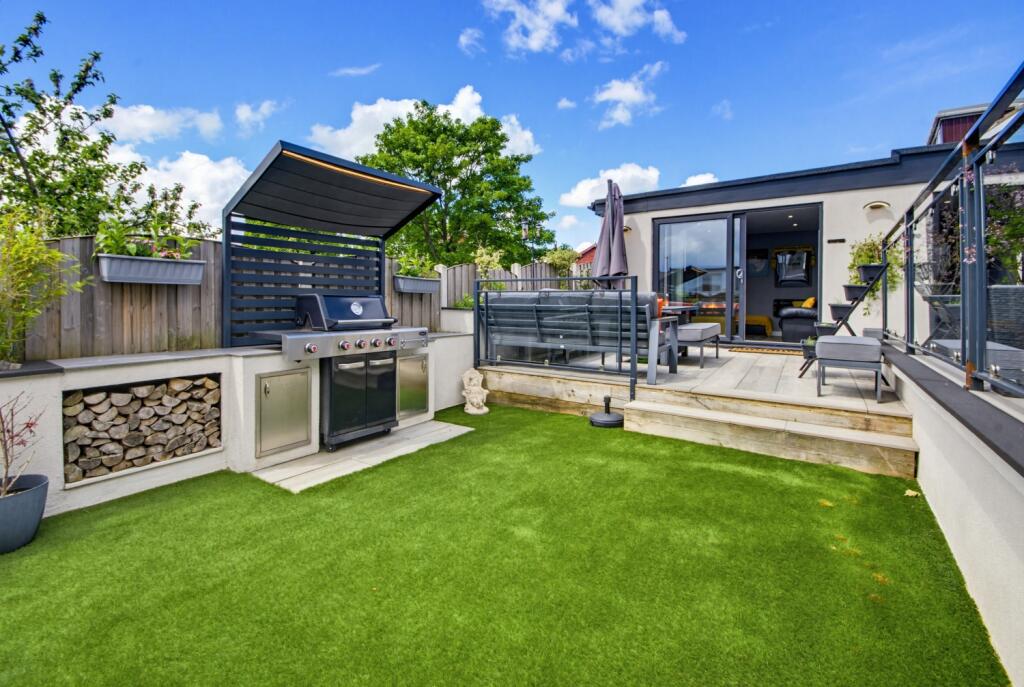 Kenilworth Avenue Gildersome, Morley, Leeds, West Yorkshire, LS27 photo 4