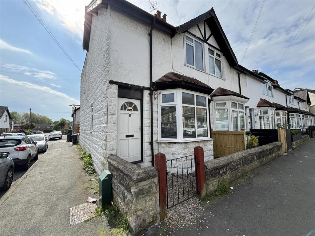 Main image of property: Regent Street, Harrogate, HG1 4BE