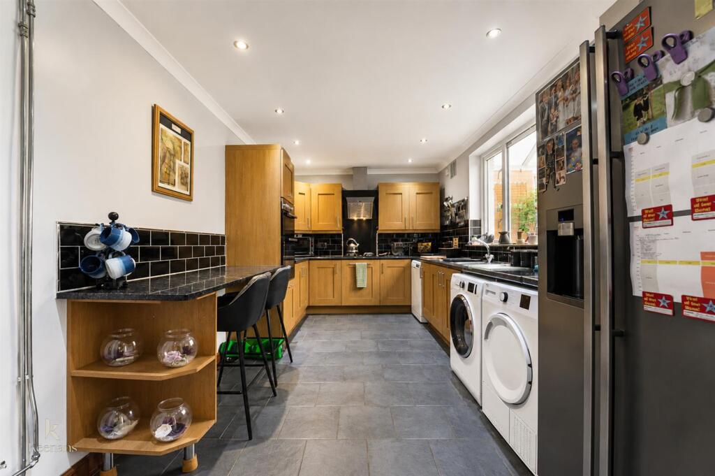 House in Rochdale, Newbold Brow - View 2