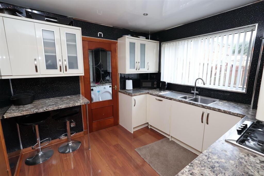 House in Paisley - View 5