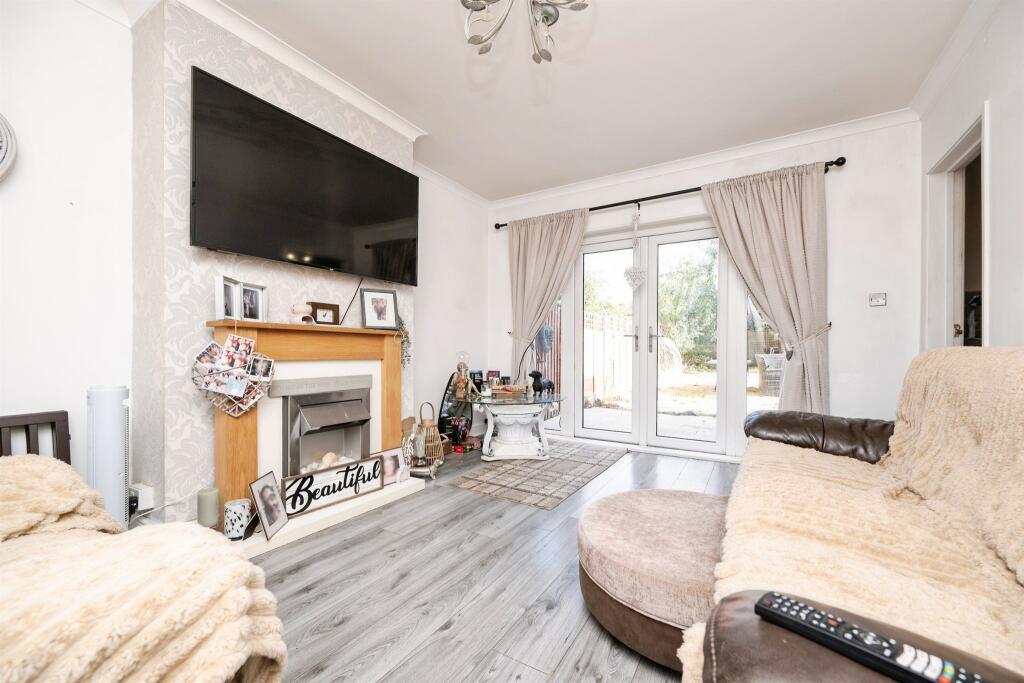 House in Sandwell, Ross - View 2