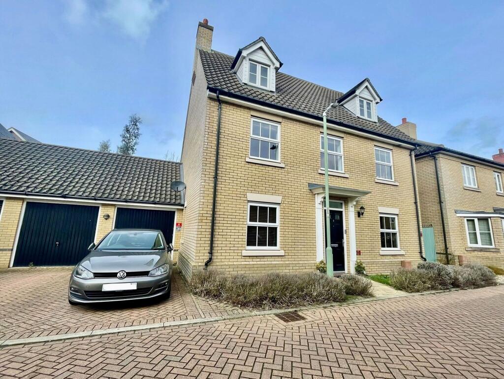 Main image of property: Greenfinch Close, Stowmarket, Suffolk, IP14