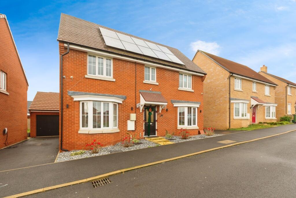 Main image of property: Olympia Way, Aylesbury, Buckinghamshire, HP18