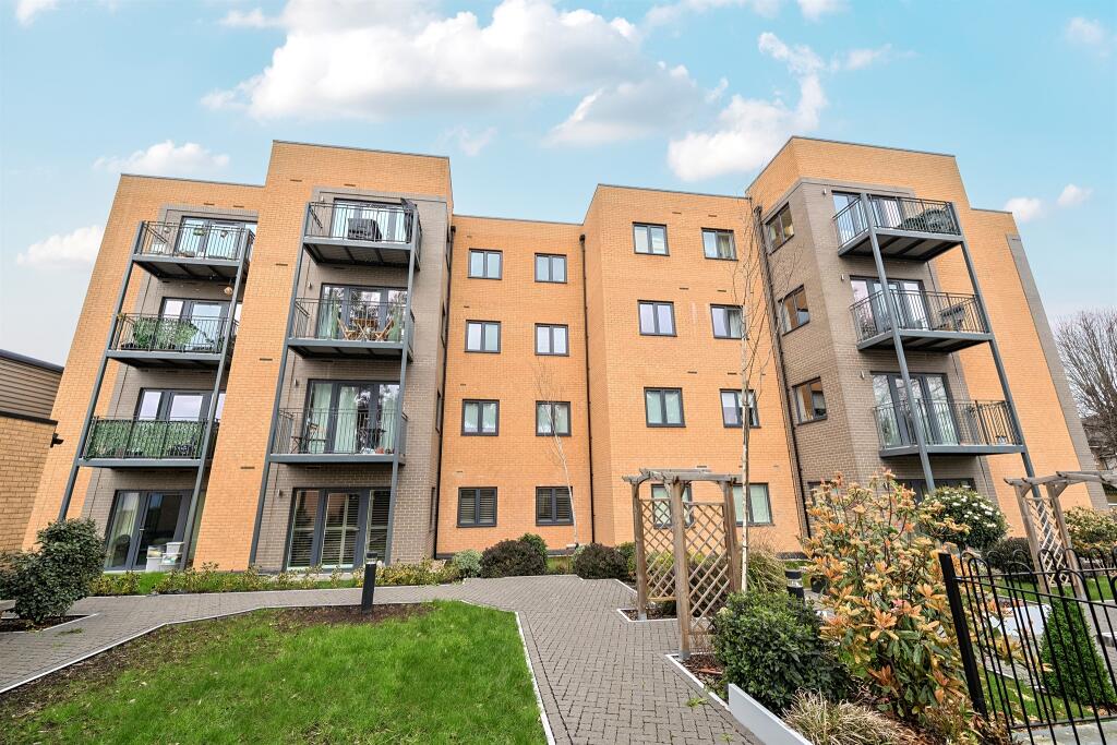 Main image of property: Clivemont Road, Maidenhead