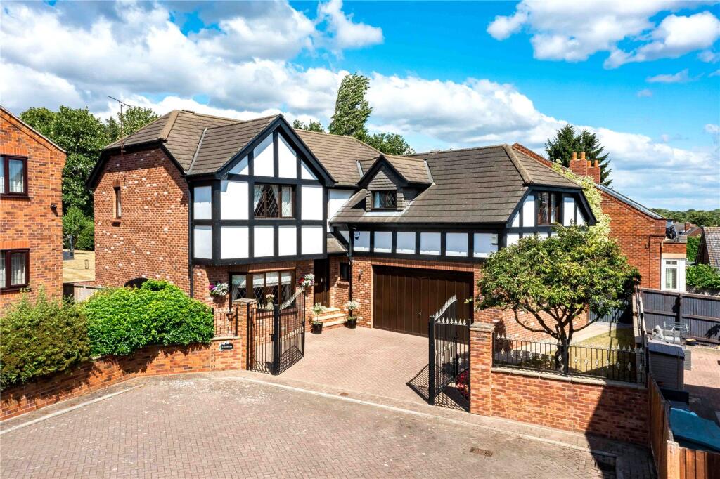 Main image of property: The Fairways, Fairways Court, Darrington, Pontefract, West Yorkshire