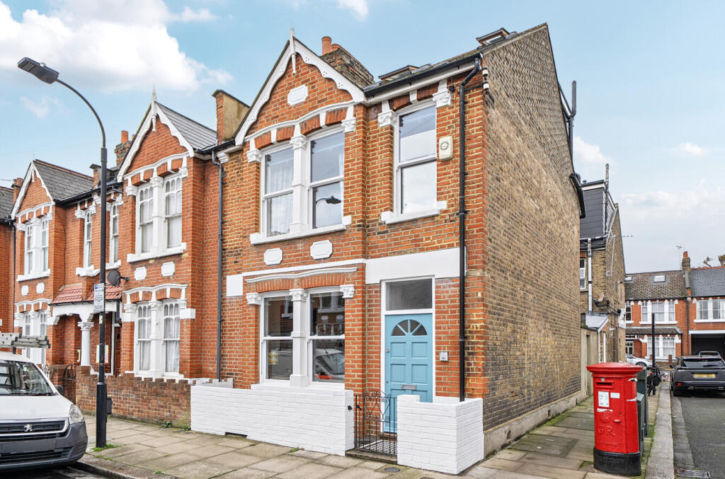 Main image of property: Thorpebank Road, London