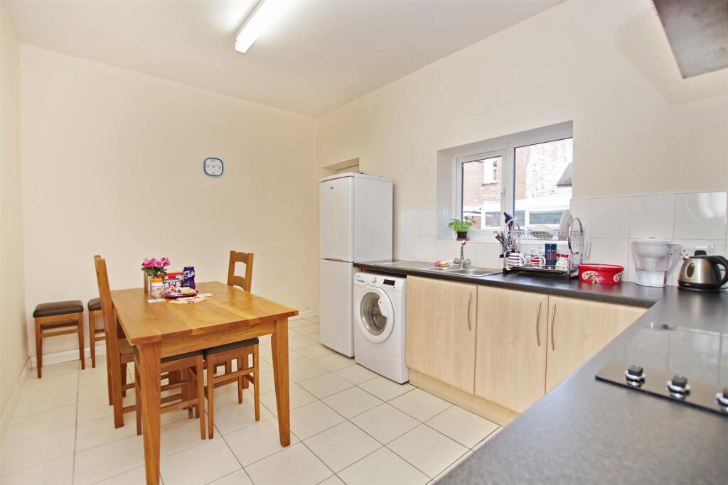 Main image of property: Ecclesall Road, Sheffield, S11 8NP