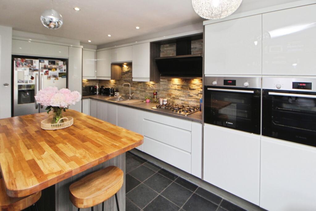 House in High Peak, Shirebrook Park - More