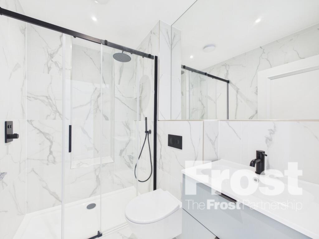 Apartment in Slough, Stoke Poges - View 5