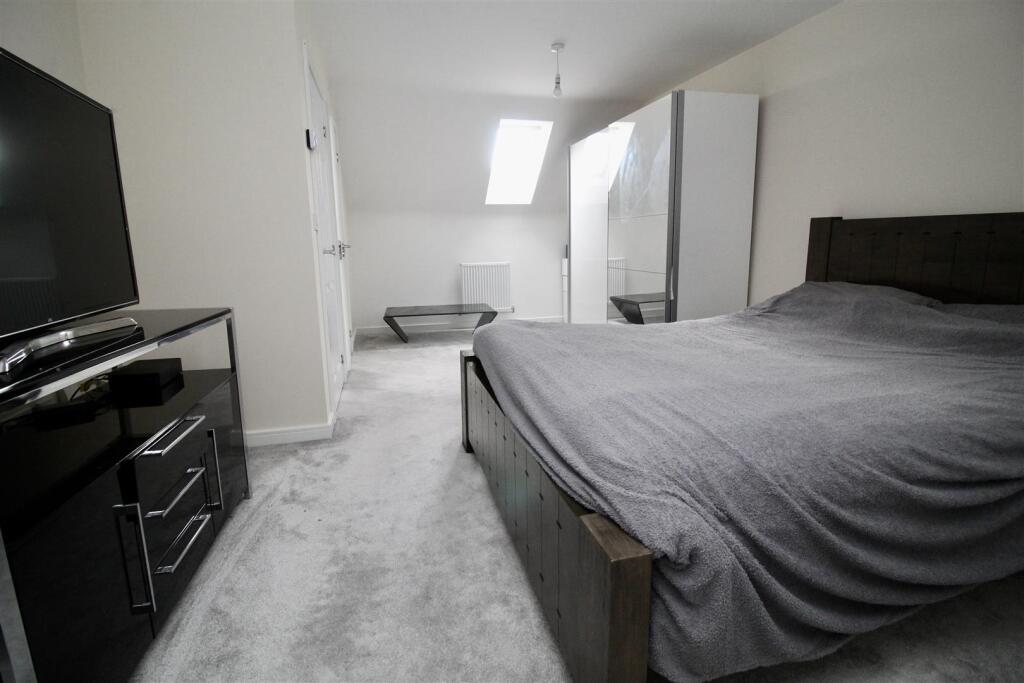 House in Solihull, Kingshurst - View 4