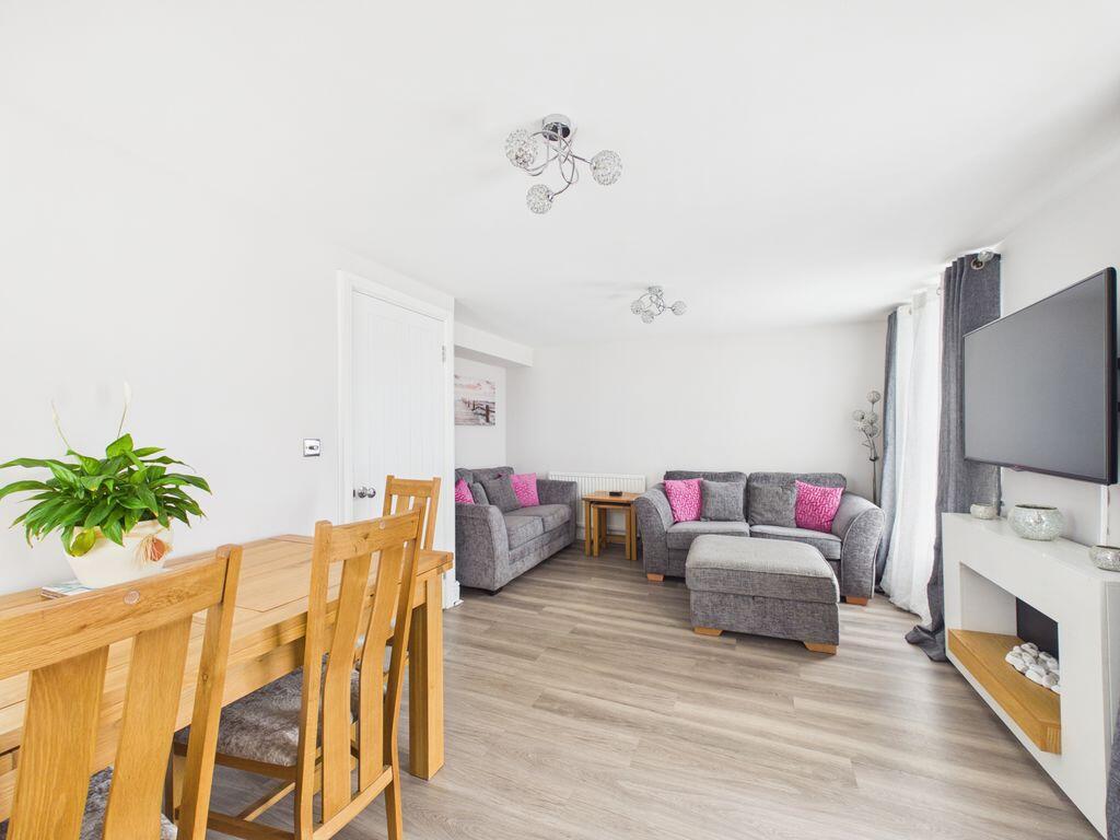 Apartment in Hayle, Copperhouse - View 3