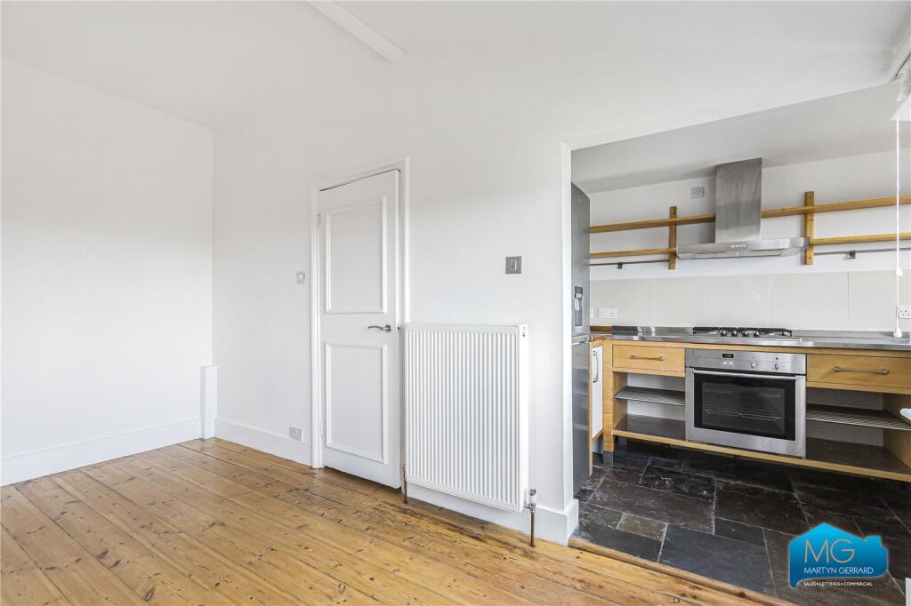 Apartment in London - View 5