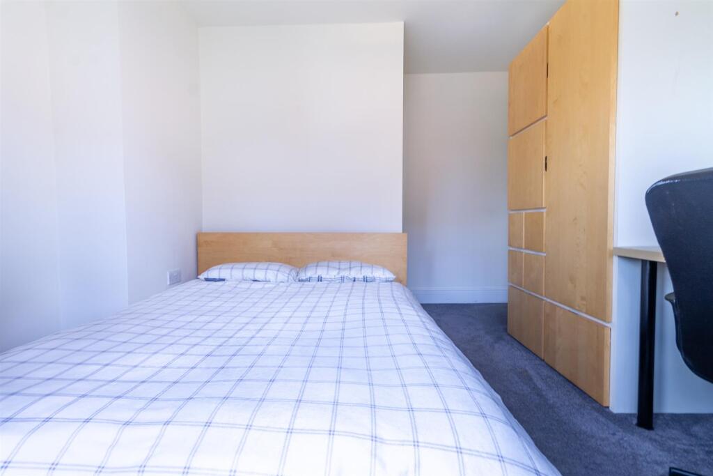 House in Newcastle upon Tyne - View 5