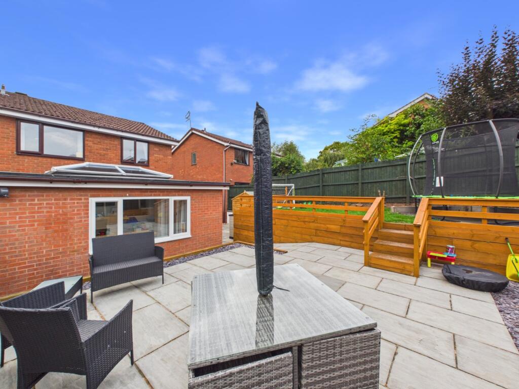 House in Worcester, Dines Green - More