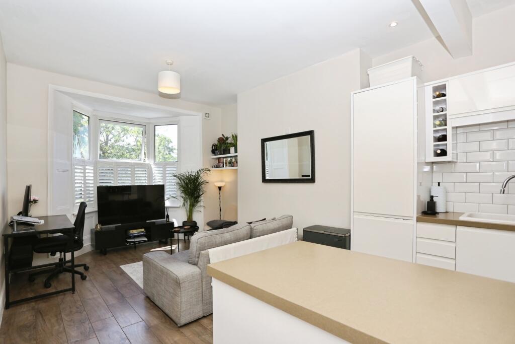 Main image of property: Wellesley Road, CROYDON, CR0